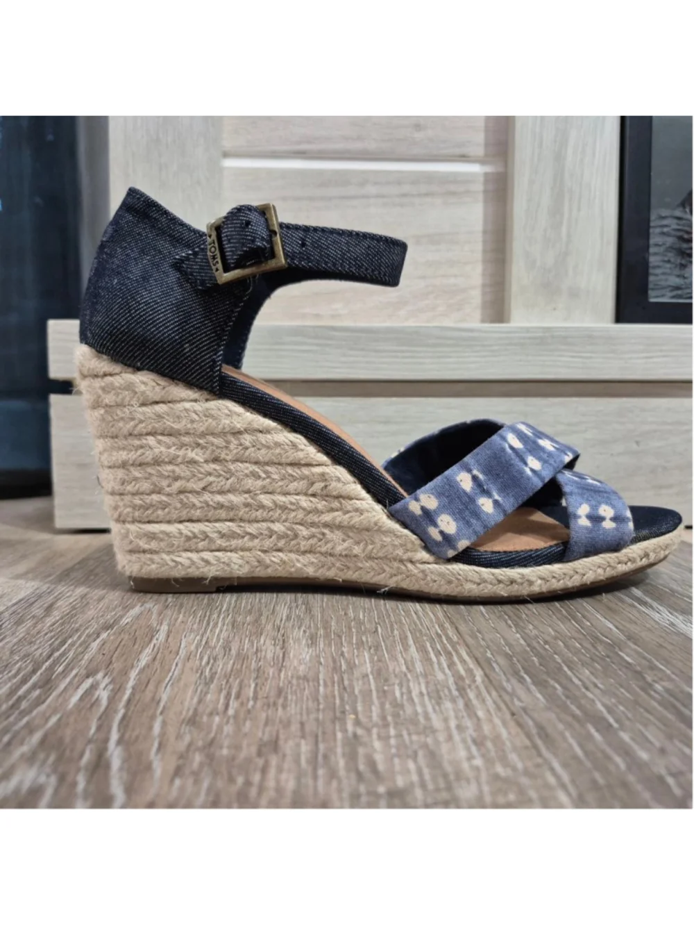 Women's TOMS Blue Denim Espadrille Wedge Sandals 7.5